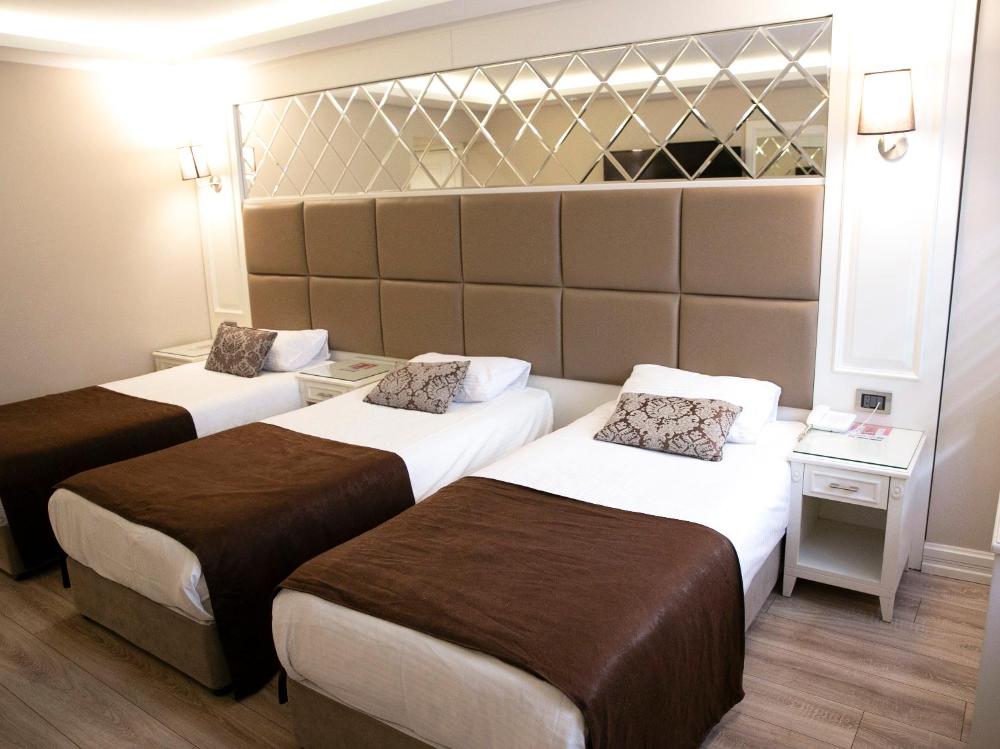 Deluxe Triple Room